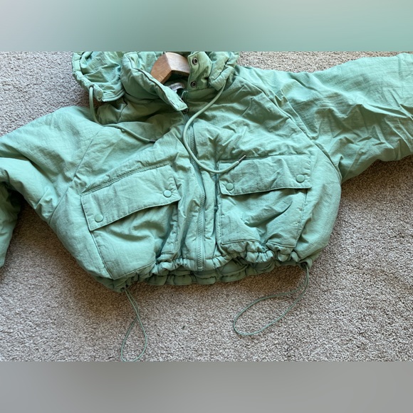 UO Adjustable Puffer Jacket - Picture 3 of 11